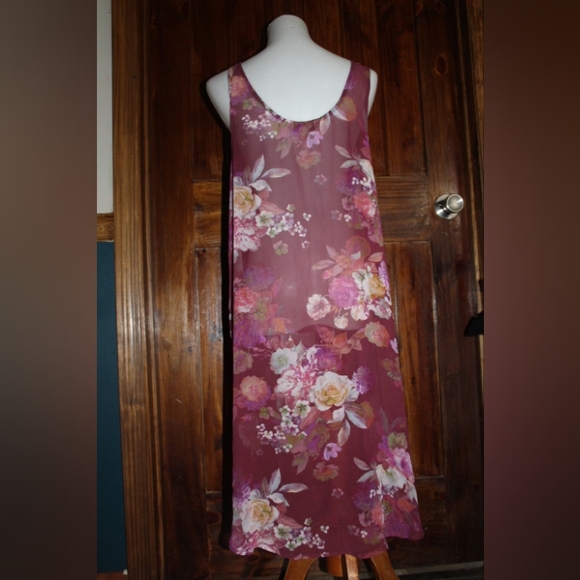 Decree Sheer Floral High Low Blouse - Picture 3 of 4